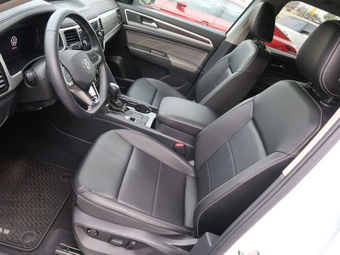 Used 2022 Volkswagen Atlas SE image 17