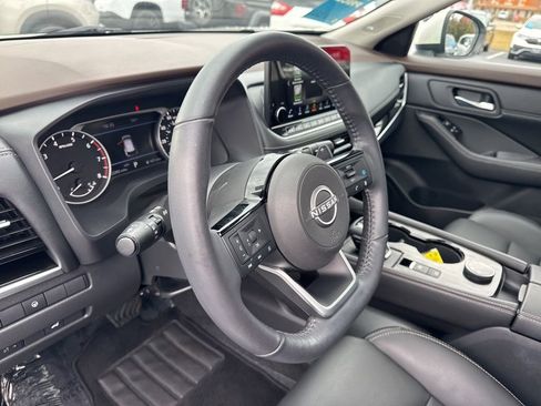 Certified 2022 Nissan Rogue SL w/ SL Premium Package image 27