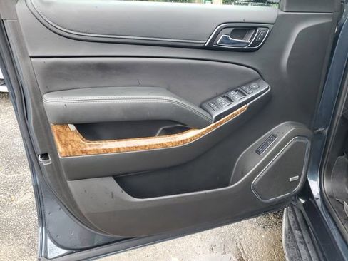 Used 2019 Chevrolet Tahoe Premier RWD image 8