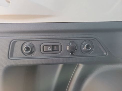 Used 2023 Subaru Forester Touring image 36