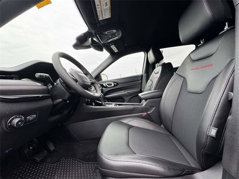 New 2026 Jeep Compass Trailhawk image 21