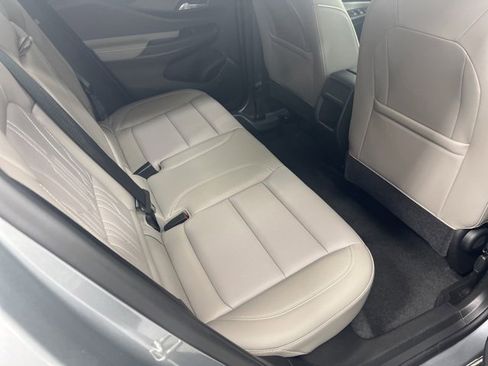 Used 2024 Buick Envista Avenir image 23