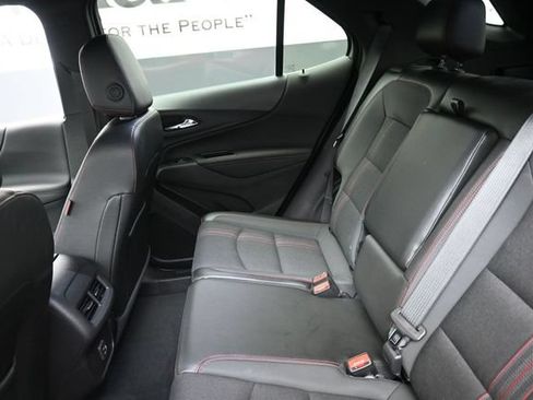 Used 2024 Chevrolet Equinox RS FWD image 23