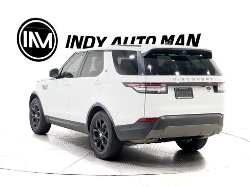 Used 2017 Land Rover Discovery SE image 6