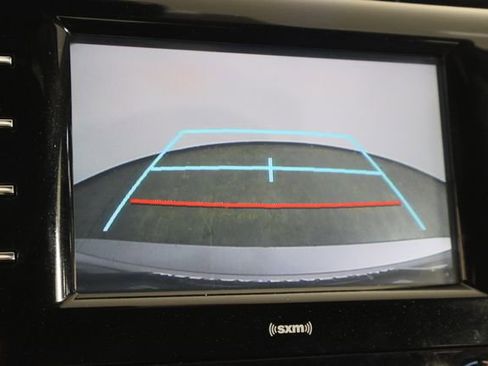 Used 2020 Toyota Camry LE image 32