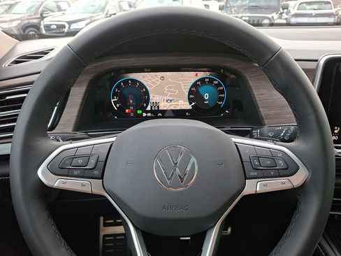 New 2026 Volkswagen Atlas SEL Premium R-Line AWD/4WD image 14