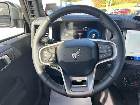 New 2025 Ford Bronco Outer Banks w/ Sasquatch Package image 26
