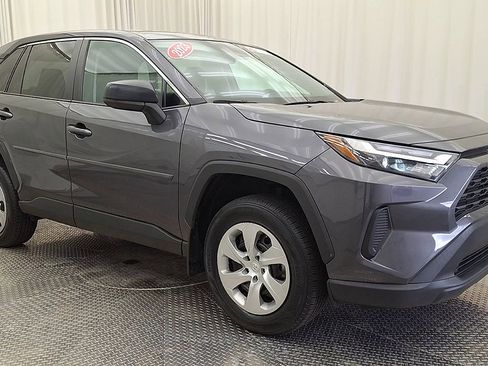 Certified 2023 Toyota RAV4 LE AWD/4WD image 5