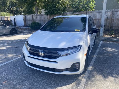 Used 2025 Honda Odyssey Sport-L image 13
