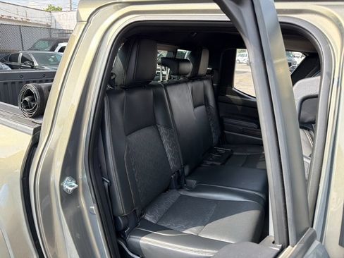 Used 2024 Toyota Tacoma Limited AWD/4WD image 18
