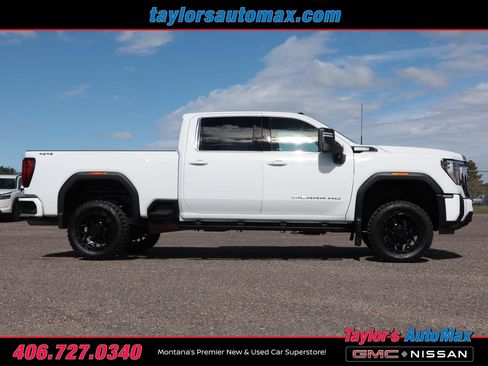 Used 2024 GMC Sierra 2500 SLE w/ SLE Value Package AWD/4WD image 3
