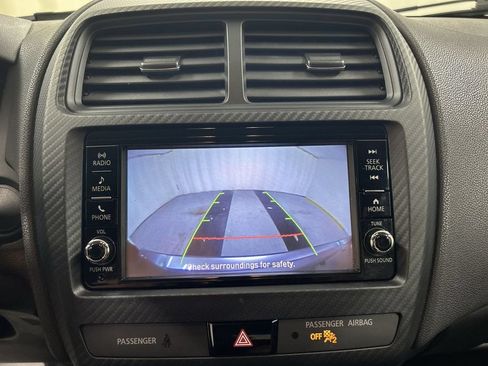 Used 2020 Mitsubishi Outlander Sport ES AWD/4WD image 15