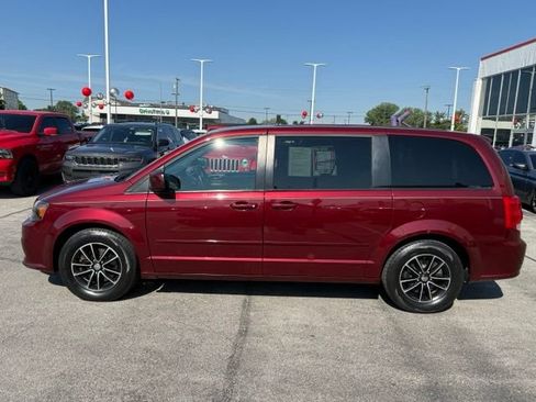Used 2017 Dodge Grand Caravan SE FWD image 7