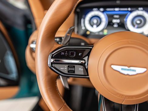 Used 2025 Aston Martin DB12 Convertible RWD image 24