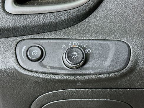 Used 2020 Chevrolet Trax LS w/ Tint and Cruise Package image 17