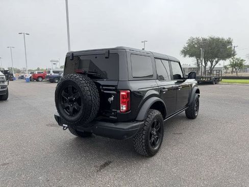 Certified 2024 Ford Bronco Black Diamond image 3