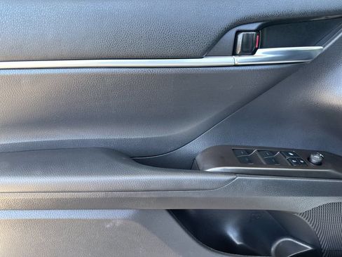 Used 2023 Toyota Camry SE w/ Protection Package (Q2) (TMS) FWD image 10