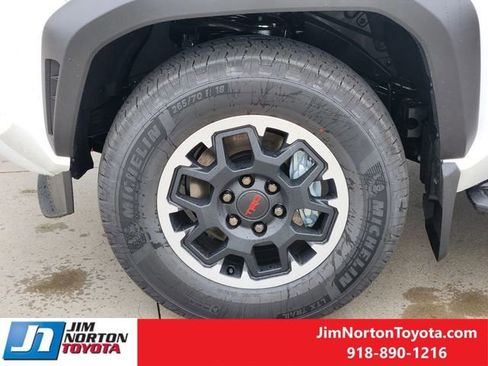 New 2026 Toyota 4Runner TRD Off-Road AWD/4WD image 9