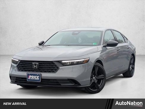 Used 2025 Honda Accord Sport image 1