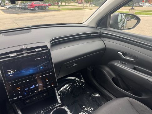Used 2024 Hyundai Tucson Blue AWD/4WD image 2