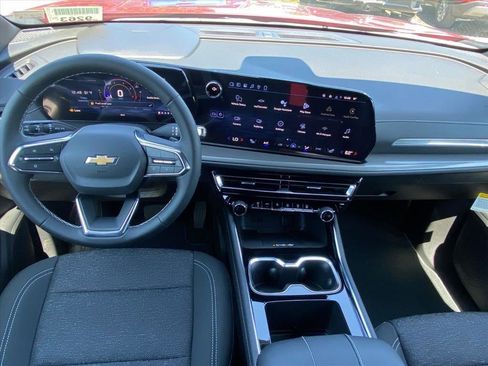 New 2026 Chevrolet Traverse LT w/ Driver Confidence Package image 12