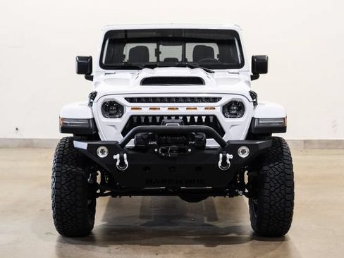 Used 2024 Jeep Gladiator Sport w/ Premium Package AWD/4WD image 2