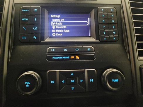 Used 2020 Ford F150 XL w/ Equipment Group 101A Mid RWD image 25