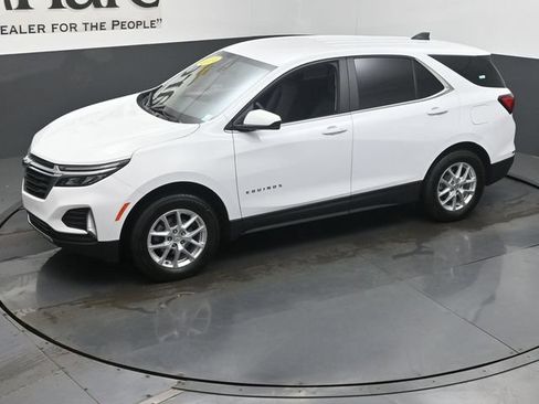 Used 2024 Chevrolet Equinox LT AWD/4WD image 43
