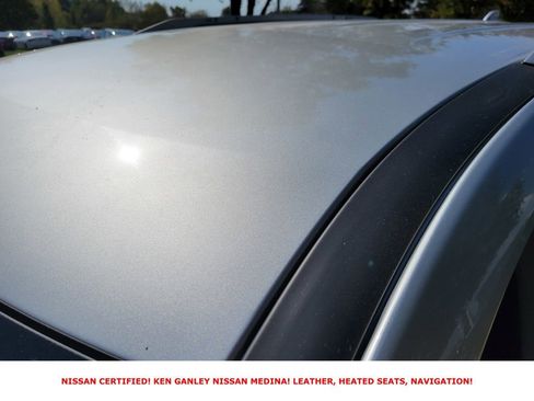 Certified 2025 Nissan Pathfinder SL image 17