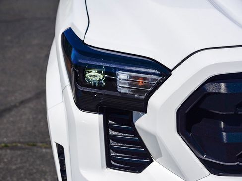 Certified 2025 Toyota Tacoma SR image 12