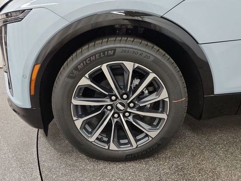 New 2025 Cadillac Lyriq Sport AWD/4WD image 32