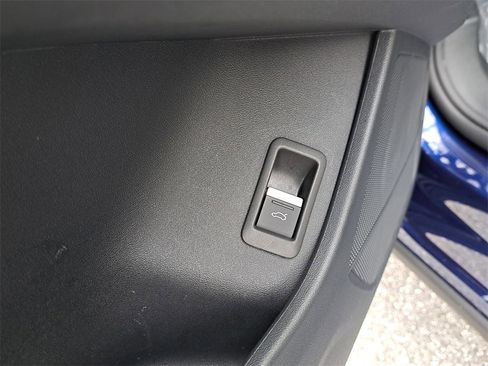 Certified 2024 Audi Q4 e-tron Premium Plus image 20