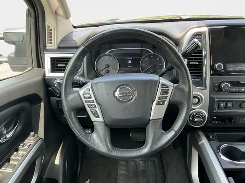 Used 2021 Nissan Titan SV w/ SV Convenience Package AWD/4WD image 13
