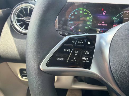 New 2026 Mercedes-Benz GLB 250 4MATIC image 26