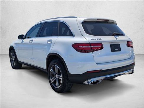 Used 2017 Mercedes-Benz GLC 300 4MATIC image 7