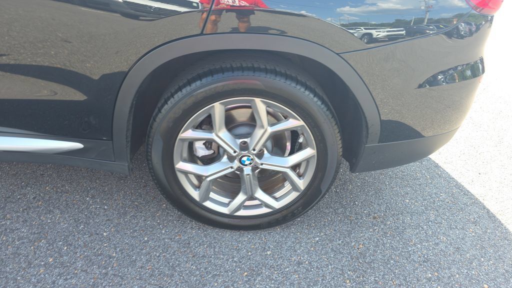 Used 2021 BMW X3 xDrive30i w/ Premium Package AWD/4WD image 9