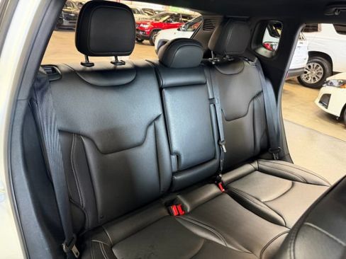 Used 2025 Jeep Compass Limited AWD/4WD image 31