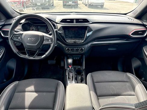 Used 2023 Chevrolet TrailBlazer RS w/ Convenience Package AWD/4WD image 7