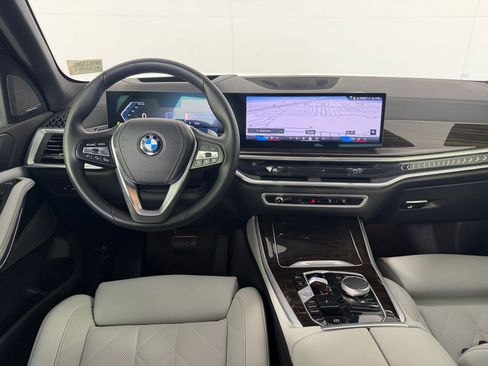 Used 2024 BMW X5 sDrive40i w/ Premium Package RWD image 32