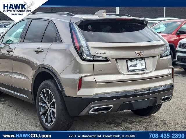 Used 2025 Cadillac XT4 Sport AWD/4WD image 6