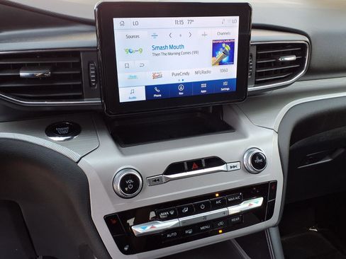 Certified 2023 Ford Explorer XLT w/ Equipment Group 202A image 28