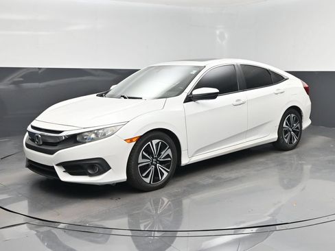 Used 2018 Honda Civic EX-L image 22