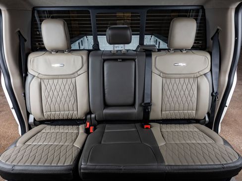 Used 2026 Ford F450 Platinum w/ Platinum Plus Package image 34