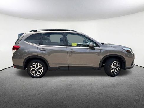 Certified 2024 Subaru Forester Premium AWD/4WD image 17