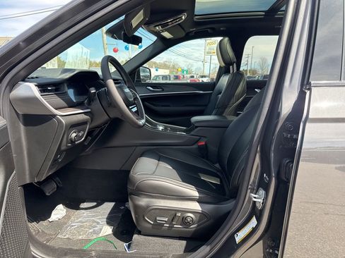 New 2026 Jeep Grand Cherokee Limited AWD/4WD image 19