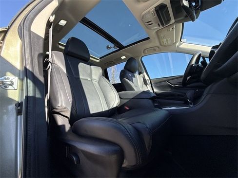 Used 2024 Subaru Ascent Limited w/ Technology Package image 26