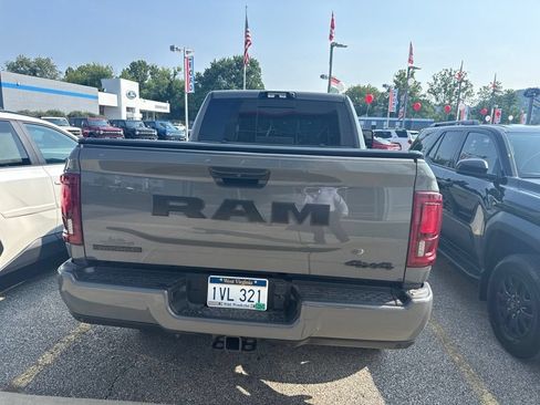 Used 2025 RAM 2500 Big Horn AWD/4WD image 5