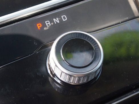 Used 2021 Jeep Grand Cherokee L Limited RWD image 13