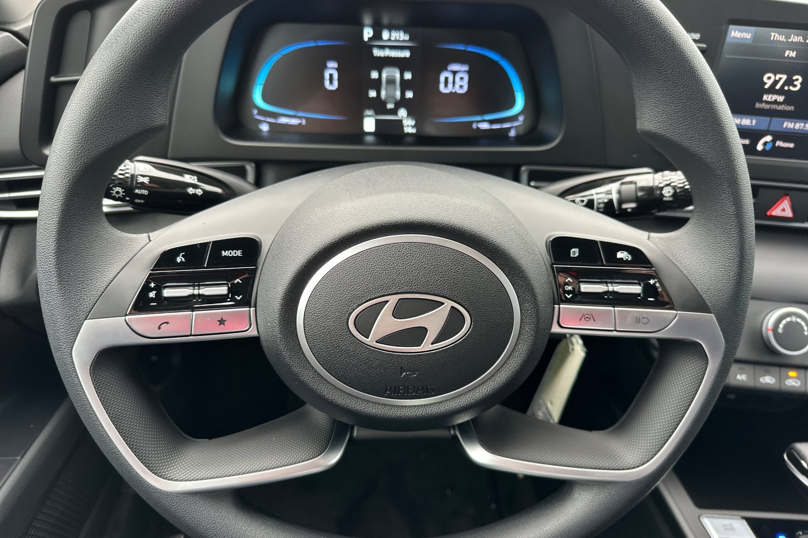 Used 2026 Hyundai Elantra SE FWD image 20