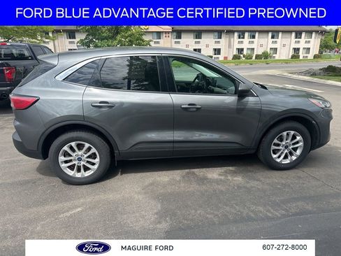 Used 2022 Ford Escape SE w/ Cold Weather Package AWD/4WD image 4